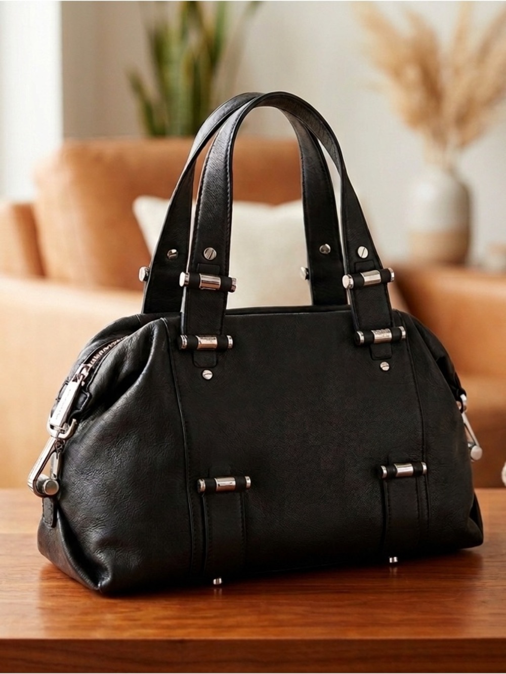 Michael Michael Kors /Black Leather Gibson Satchel Bag